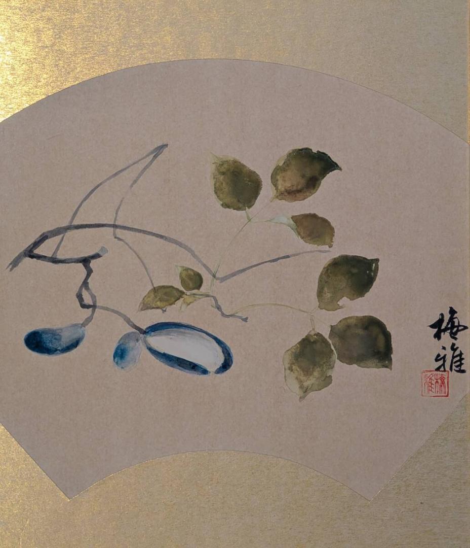 【真作】絵画　日本画（色紙）　実と葉　雅趣あふれる果実図　扇面仕立て　Z108