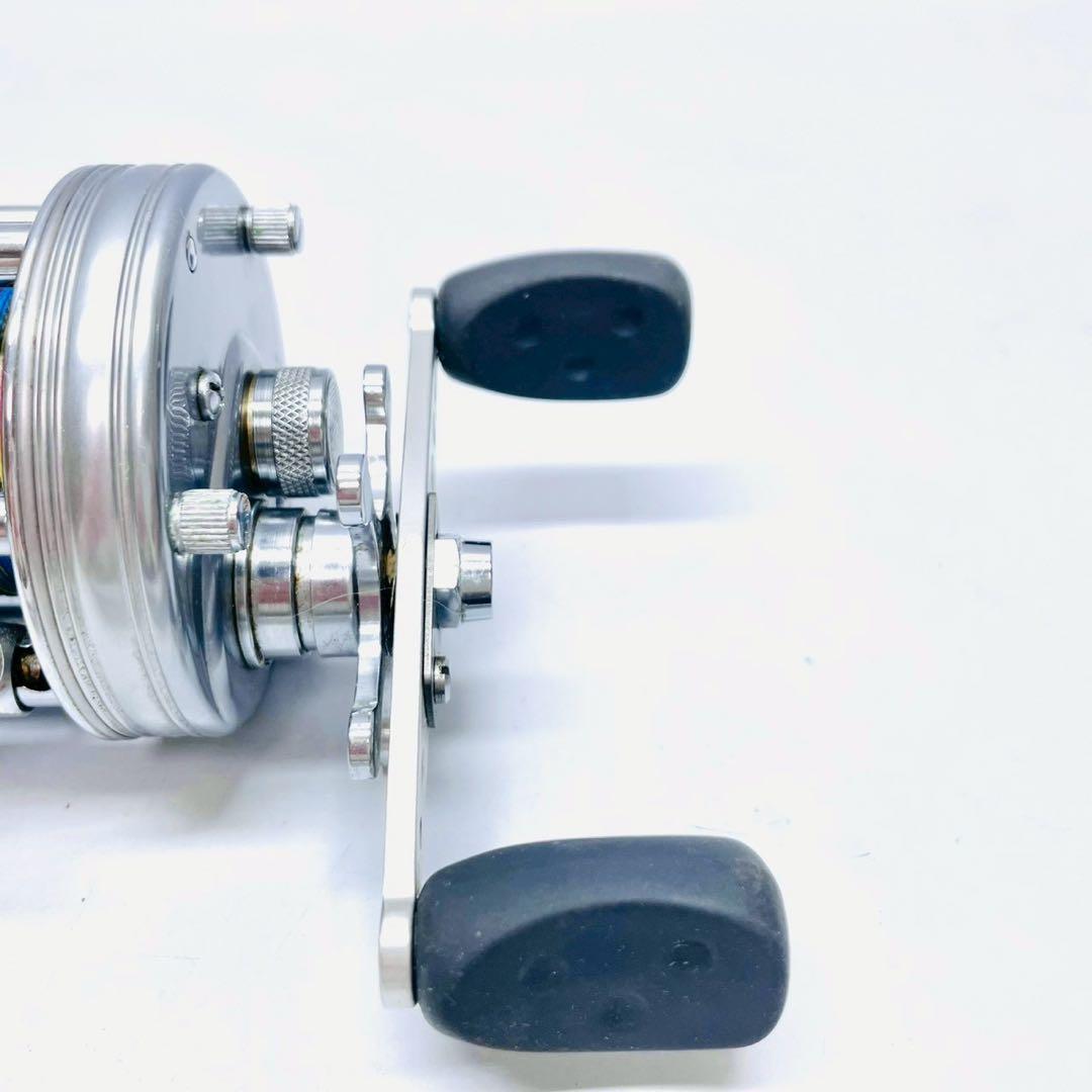 アブガルシア　Ambassadeur 6500CS Rocket Silver