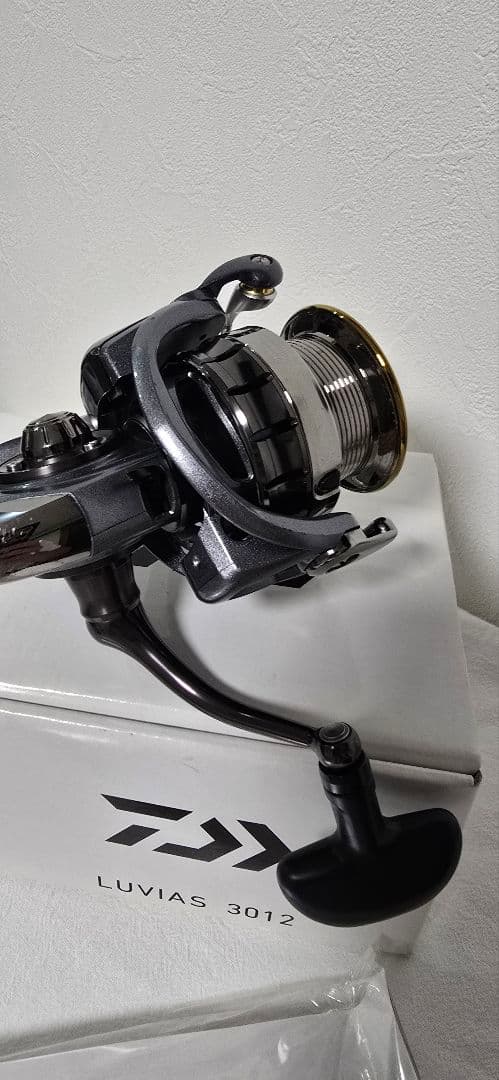 DAIWA 15LUVIAS 3012 15ルビアススピニングリール