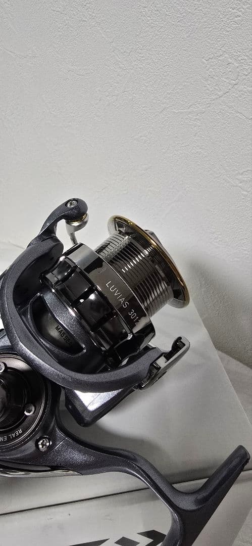DAIWA 15LUVIAS 3012 15ルビアススピニングリール