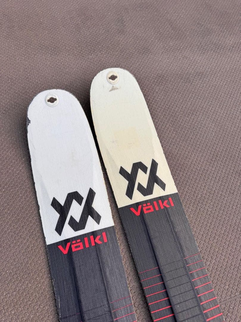 Völkl スキー板 グレー 赤 使用感あり