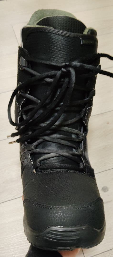 【軽量・グラトリ最適】BURTON RAMPANT 27cm スノーボードブーツ