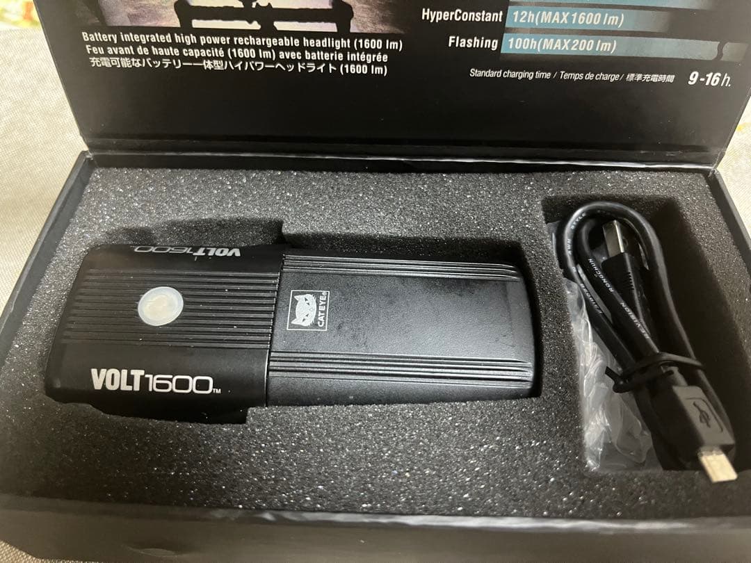 美品　CAT EYE VOLT1600 USB充電式ヘッドライト キャットアイ
