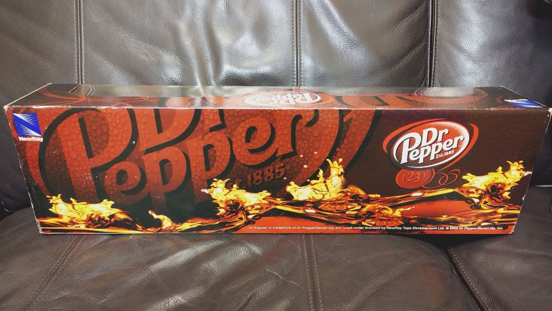 NewRay Dr Pepper ピータービルト387 トラック 1/32