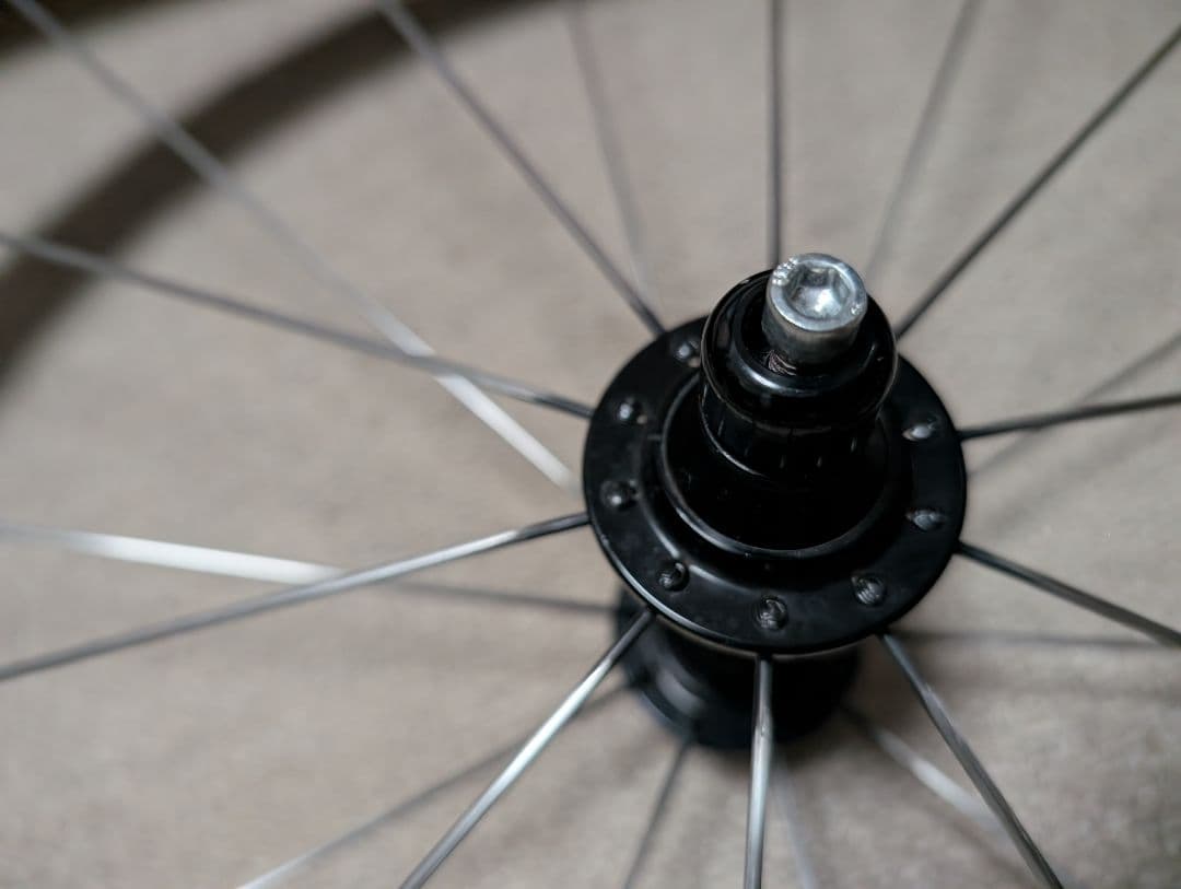 ピストバイクARDENTLY 58mm カーボンホイール フロントのみ