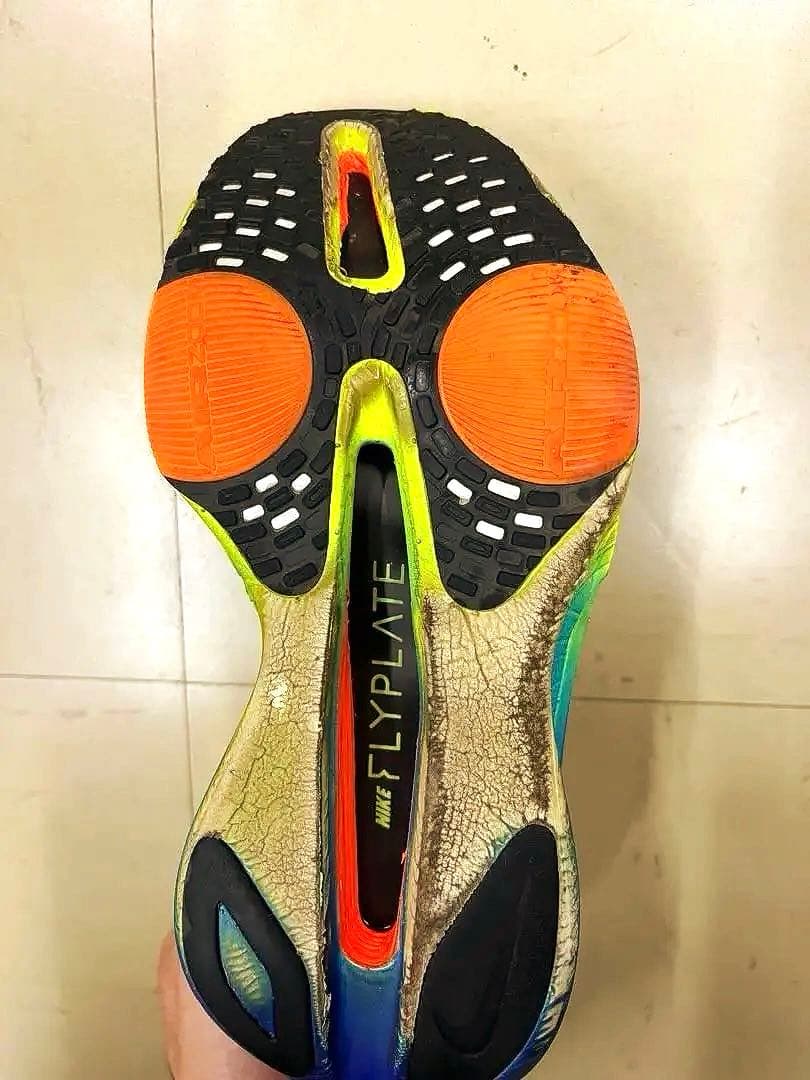 ランニングシューズ