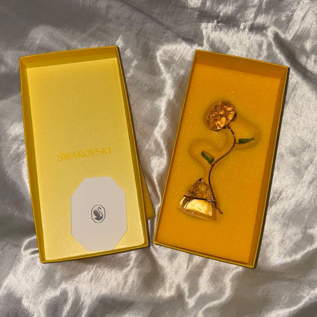Swarovski Florereローズ　クリスタルフラワー置物