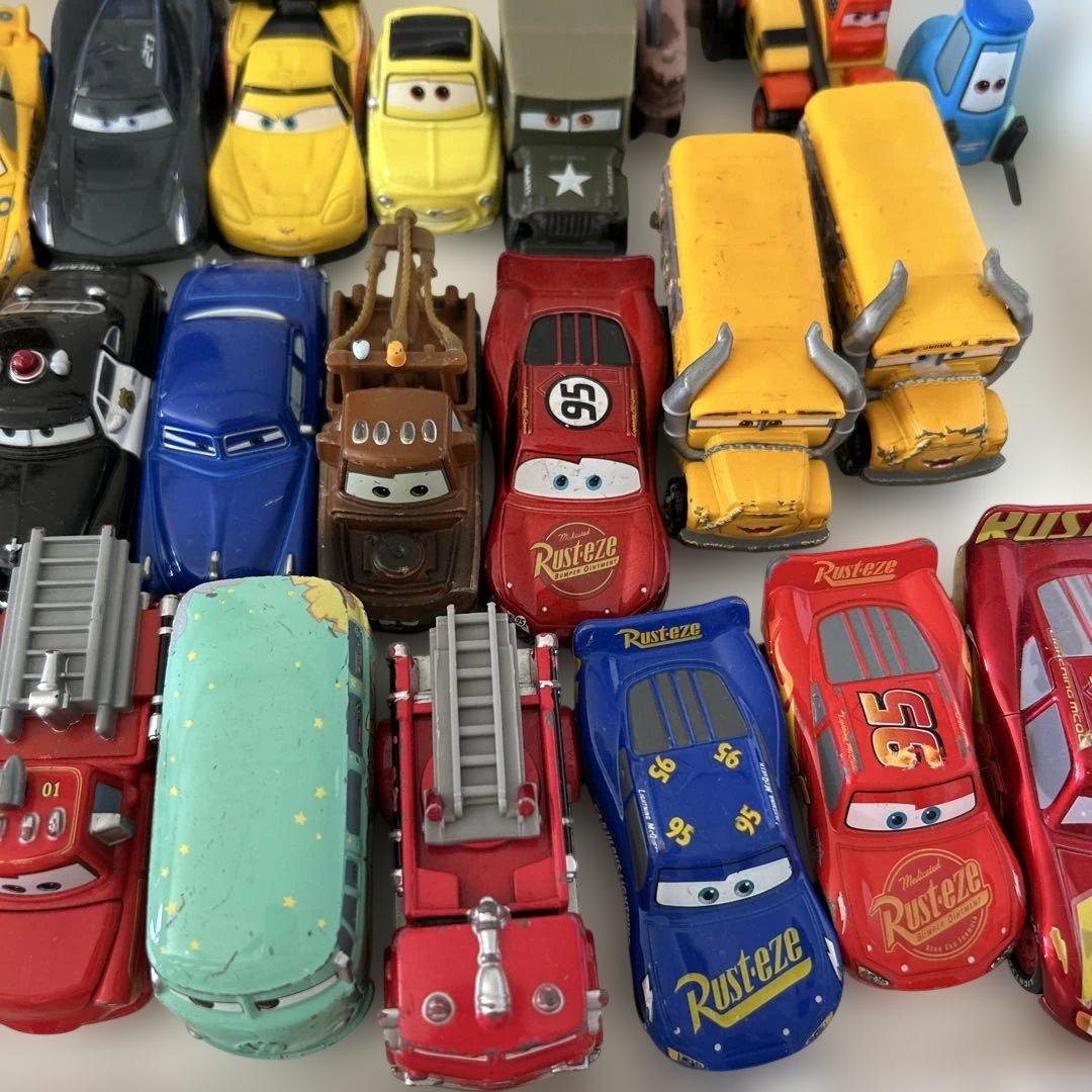 カーズ　トミカ31台セット