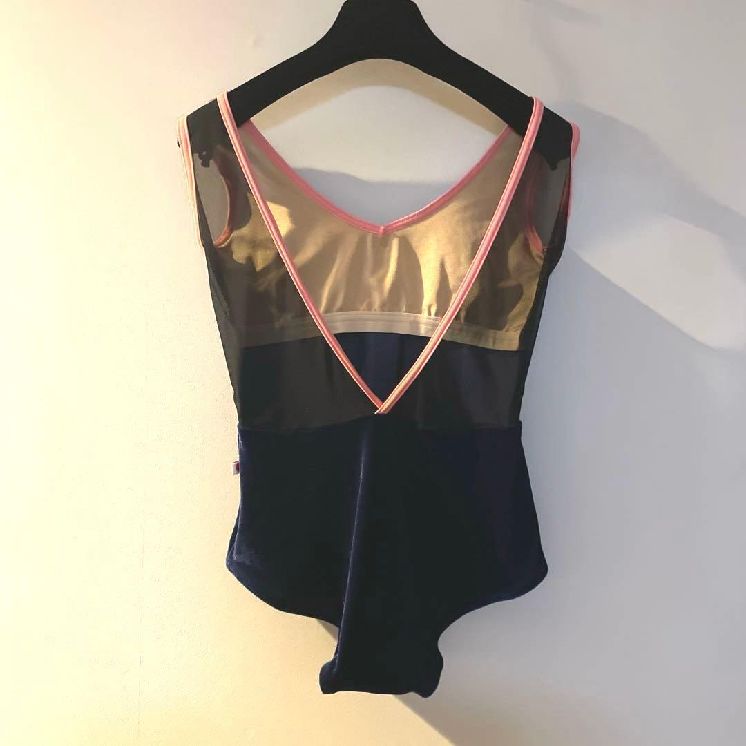 新品　未使用　YUMIKO　ベロア　ベルベット レオタード　stina