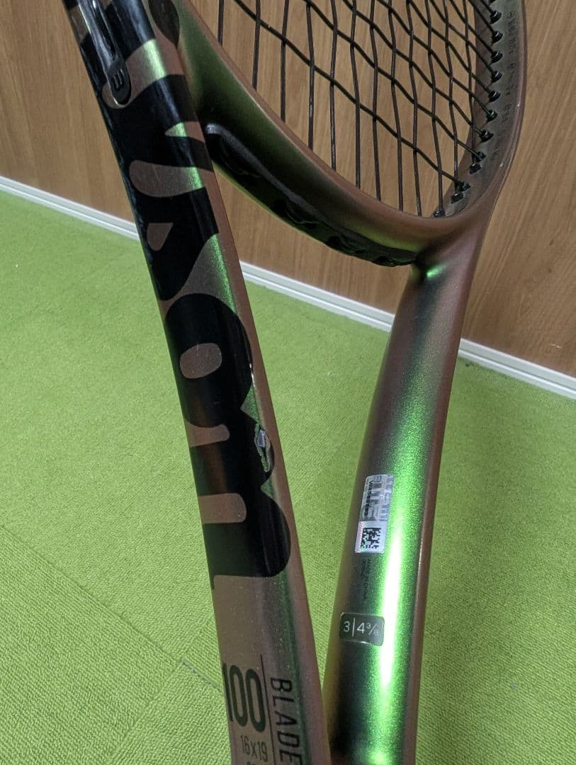 Wilson BLADE V8 100 テニスラケット G3