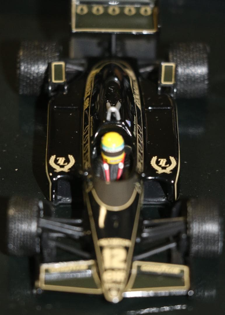 貴重１／４３　ロータス・ルノー９７T　１９８５　セナ・コレクション　中古品