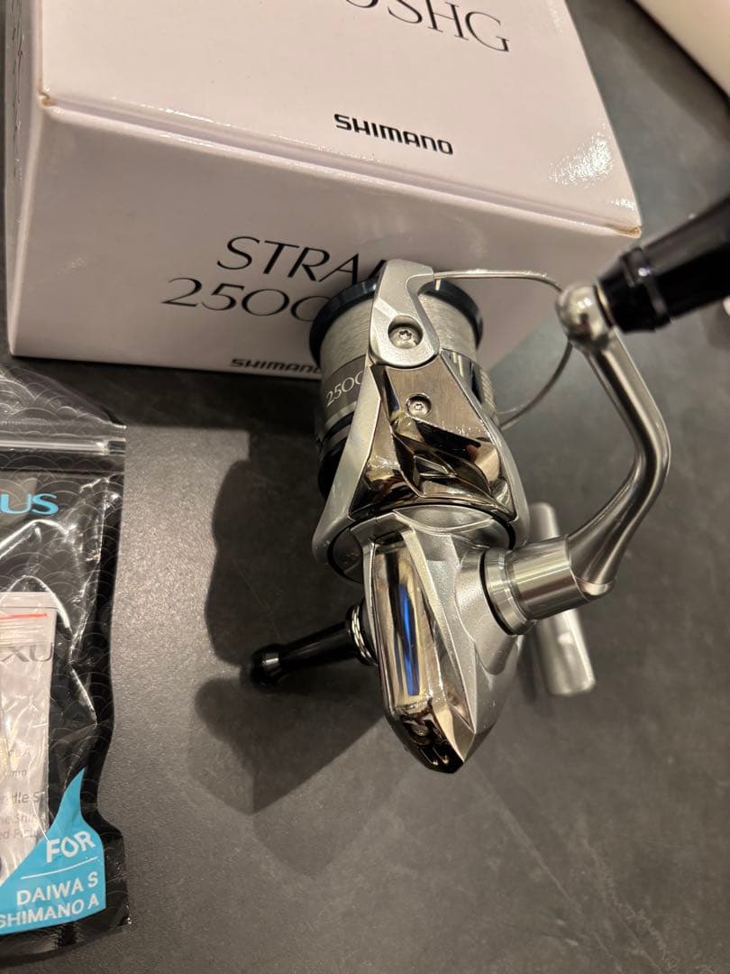 SHIMANO 19STRADIC 2500shg スピニングリール
