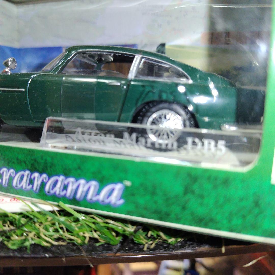 ＳＴＯＰ商品Ｎｏ.３７１２★メーカー色々☆レーシング１／４３★３台セット➕️１台