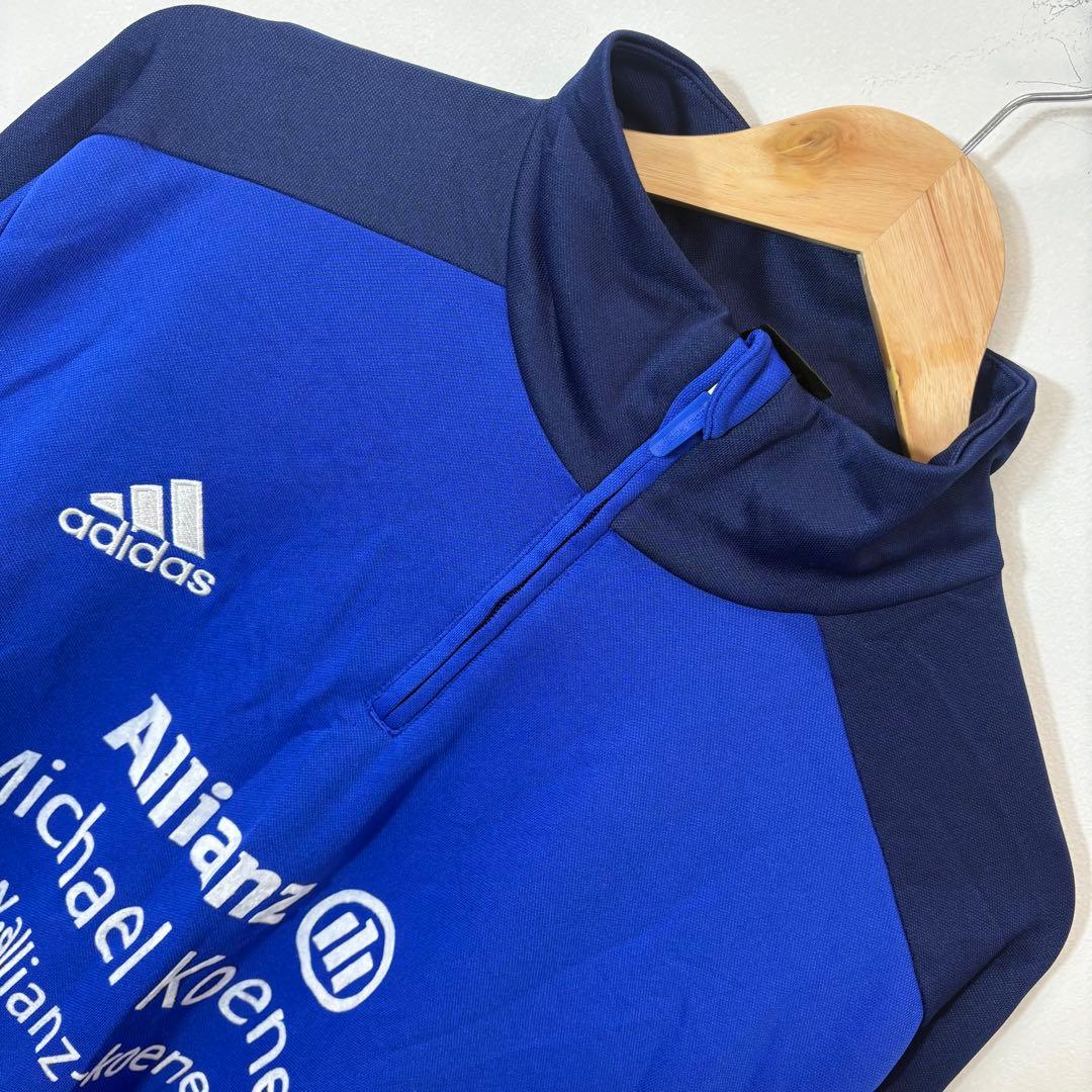 adidas トラックジャケット　青