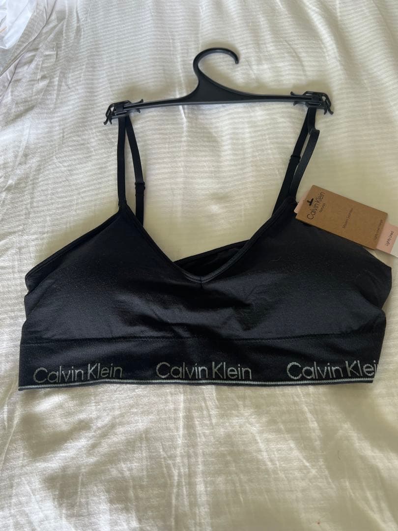 新品  カルバンクライン　CK ブラジャー8800円の品