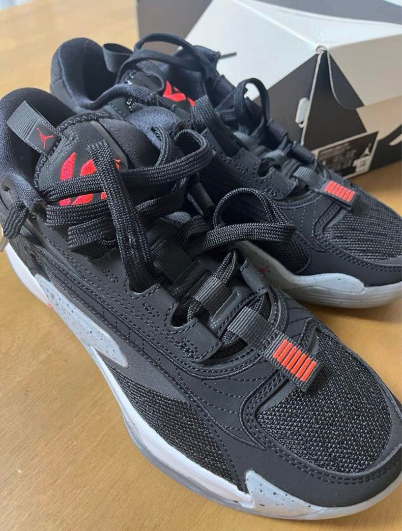 新品⭐︎NIKEジョーダン　ルカ2 24.5cm