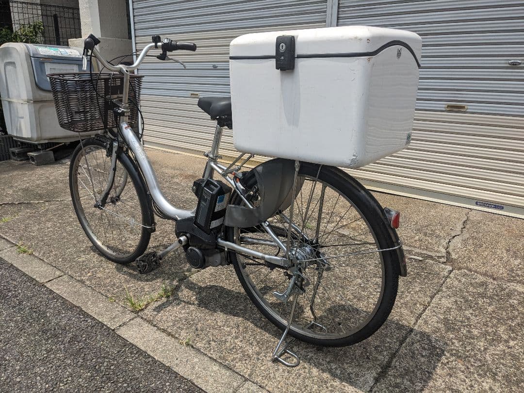 アシスト自転車 シルバー 前カゴ付ヤマハパスナチュラ　PAS　Natura横浜〜
