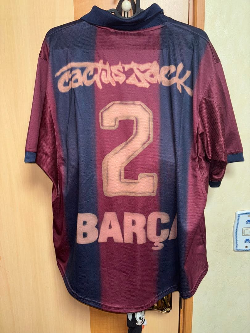 ウェア Travis Scott FC Barcelona Cactus Jack S