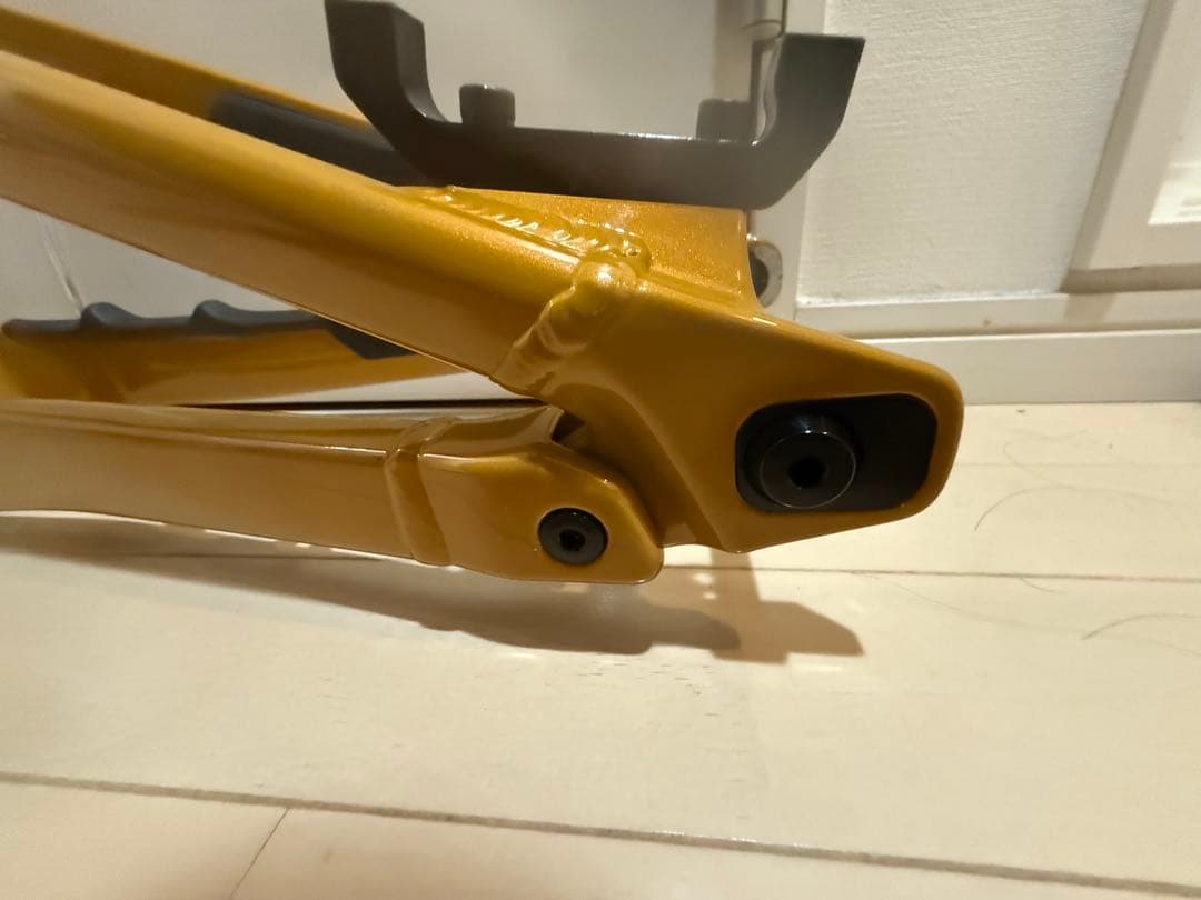 ロッキーマウンテンINSTINCT Alloy 30 2022モデル　Sサイズ