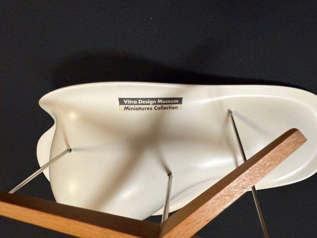 Vitra ヴィトラ ミニチュアLa Chaiseラシェーズ イームズ 木箱なし