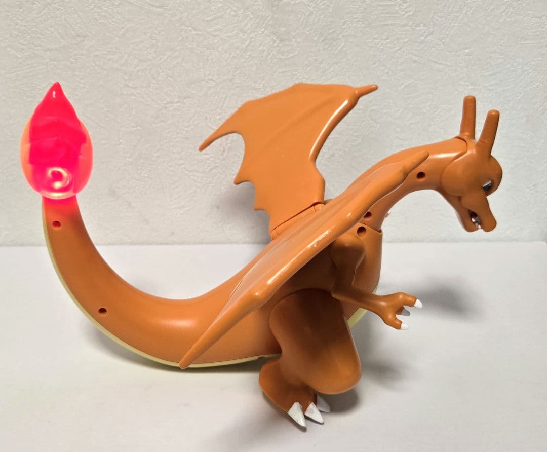 ポケモン Pokemon アクションフィギュア リザードン 中古品