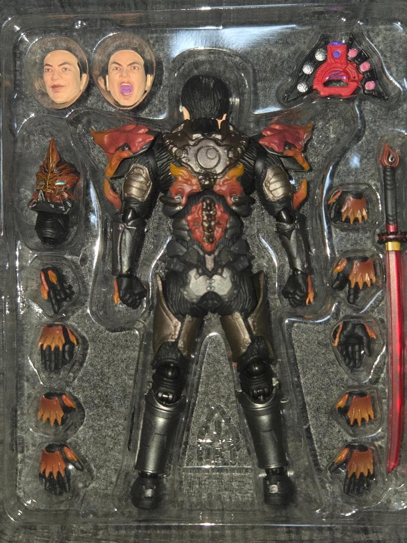 フィギュアーツ　 ジャグラス・ジャグラー (ショータ・ヘビクラ Ver.)
