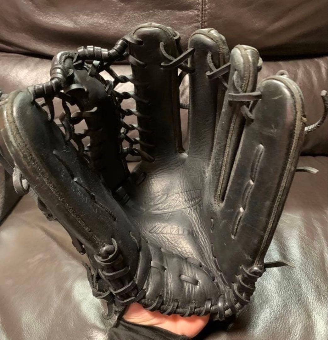 【値下げ不可】Mizuno 軟式グローブ 黒　イチローモデル　外野手用