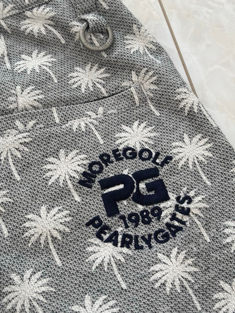 美品 PEARLY GATES ヤシの木柄ゴルフハーフパンツ 4 グレー 麻素材
