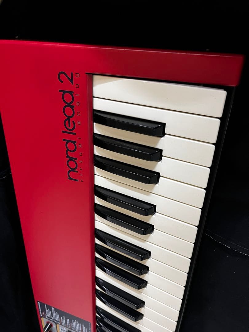 Clavia NORD LEAD2 電源入らず