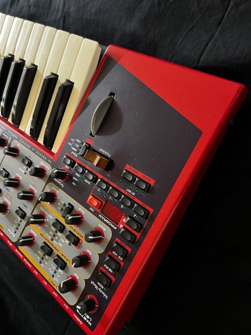 Clavia NORD LEAD2 電源入らず