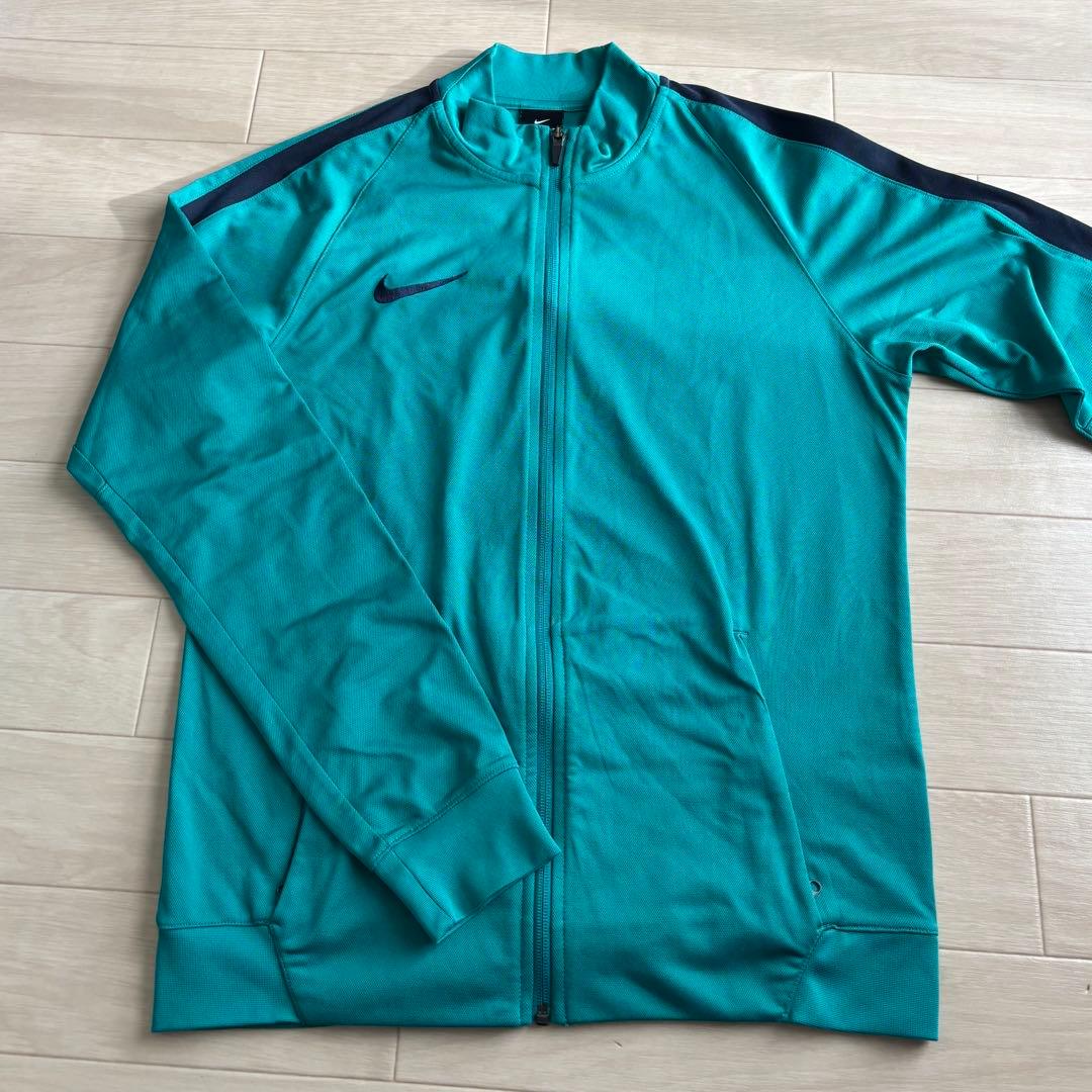 NIKE ジャージ　上下セット