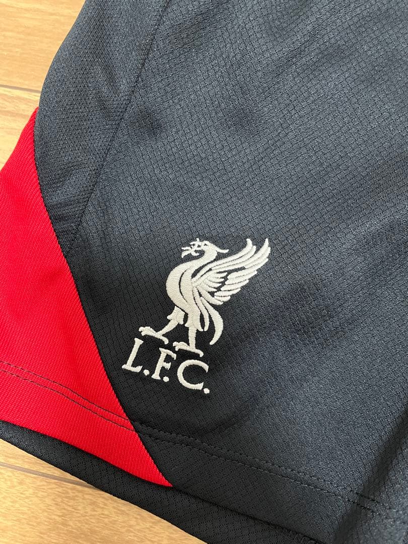 Liverpool FC Nike Dri-FIT サッカーウェアセット