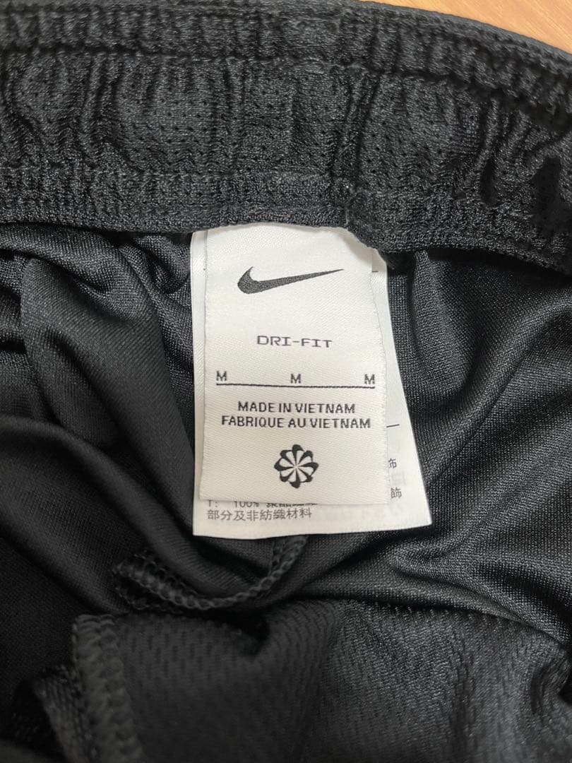 Liverpool FC Nike Dri-FIT サッカーウェアセット