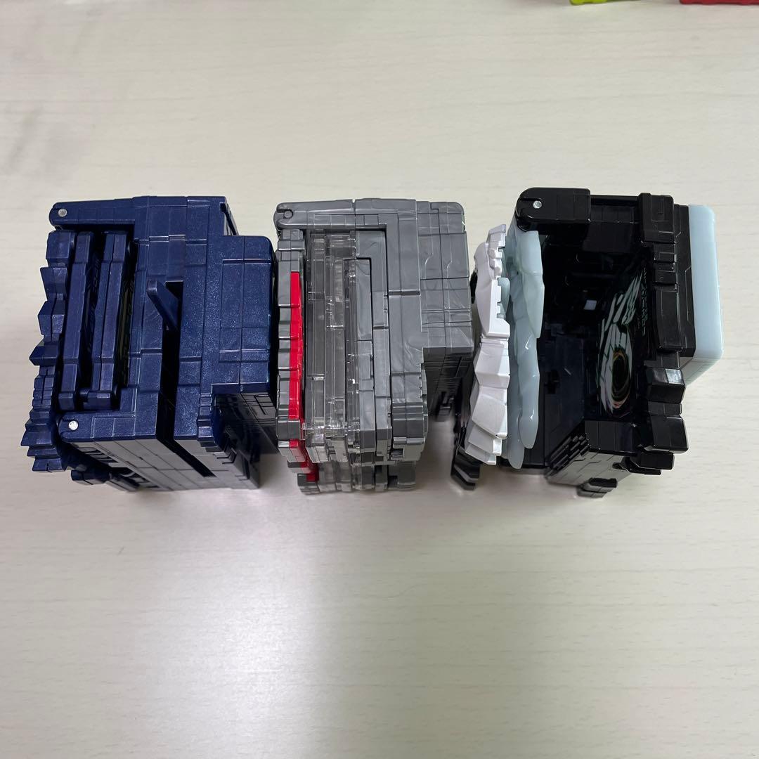 仮面ライダーセイバー　ワンダーライドブック
