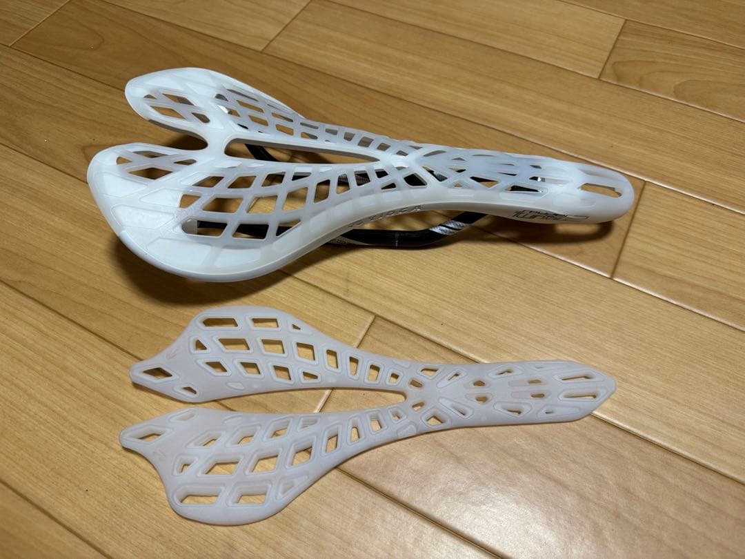 TIOGA twintail2 カーボンレール 126g