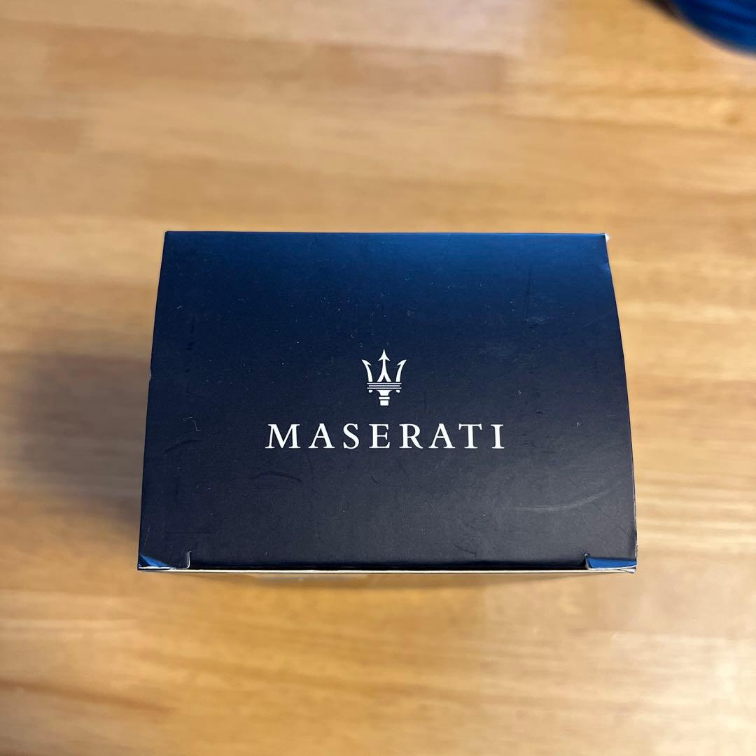 ミニカー Maserati Ghibli 1:43 Bianco Alpi