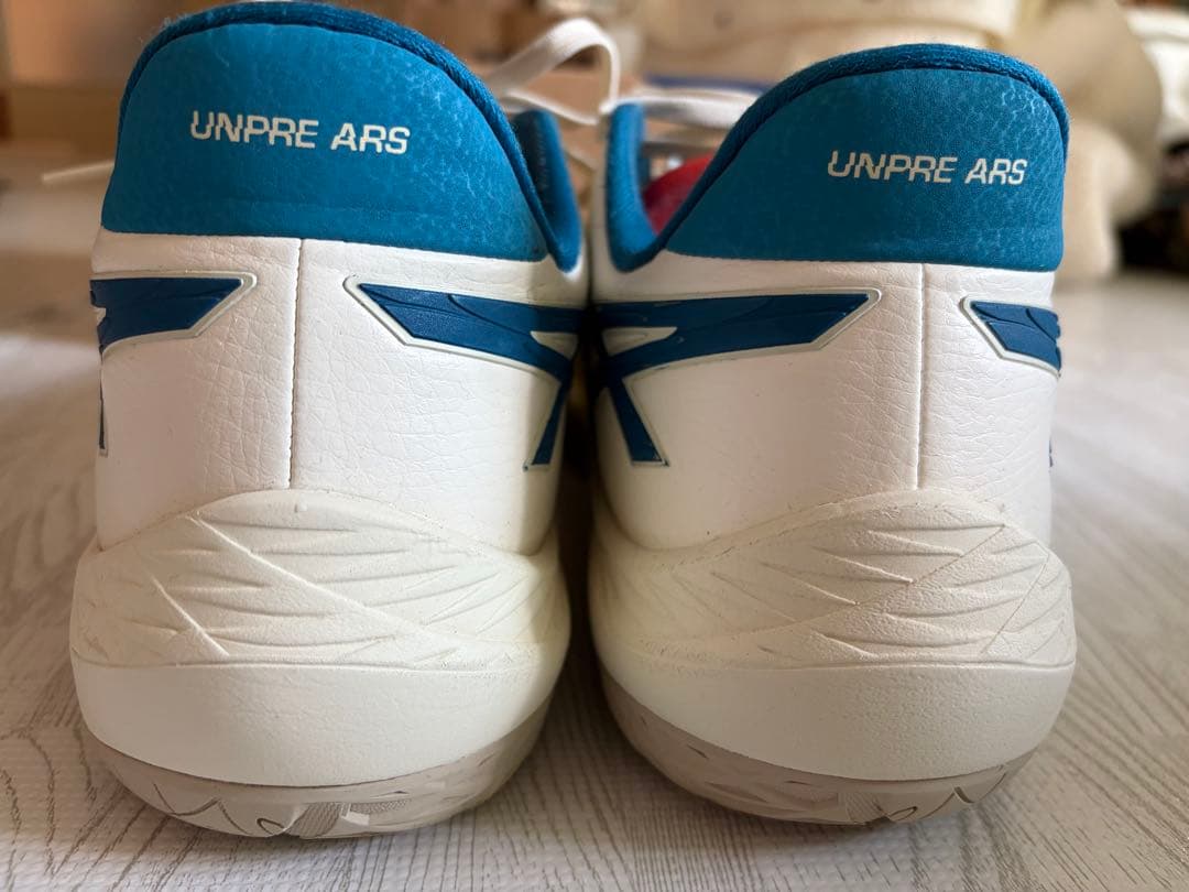 アシックス　UNPRE ARS LOW 2