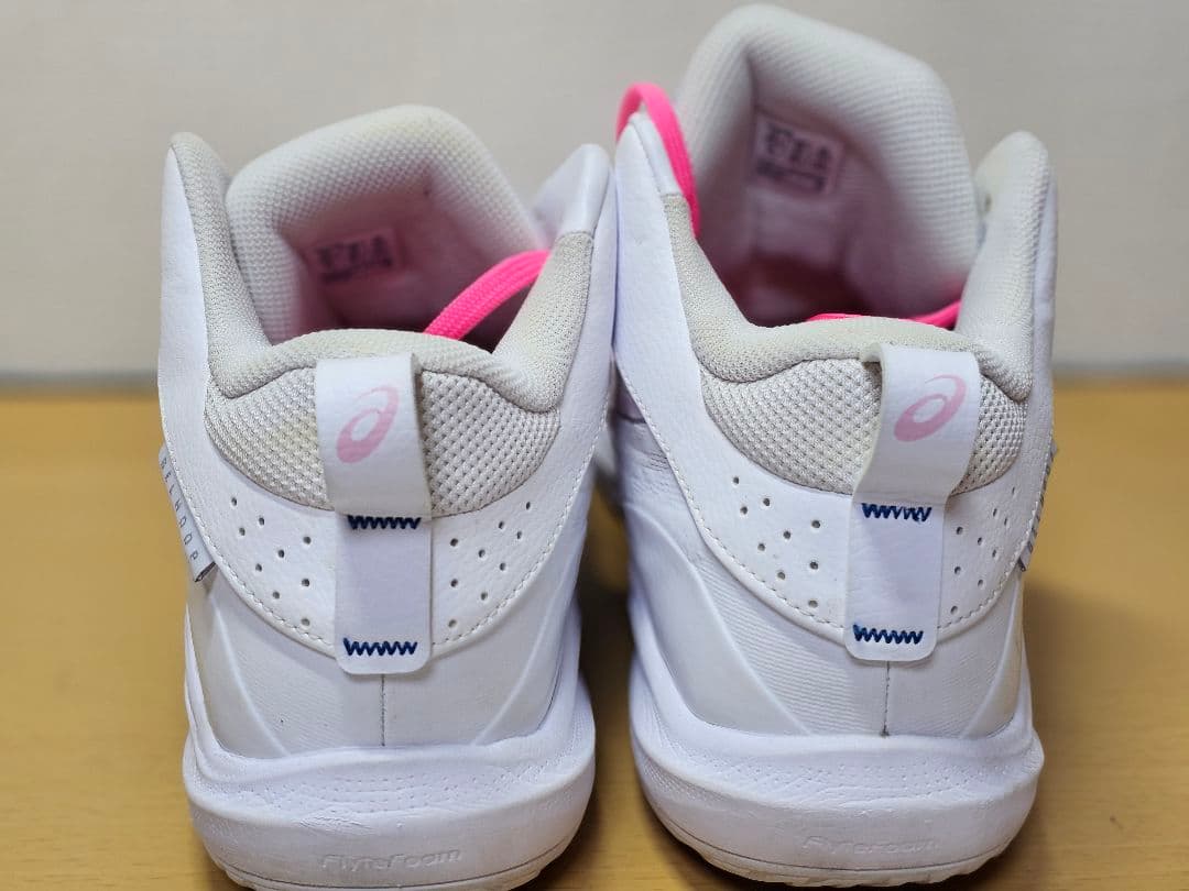 【美品】GELHOOP V17 ASICS バッシュ 26.5