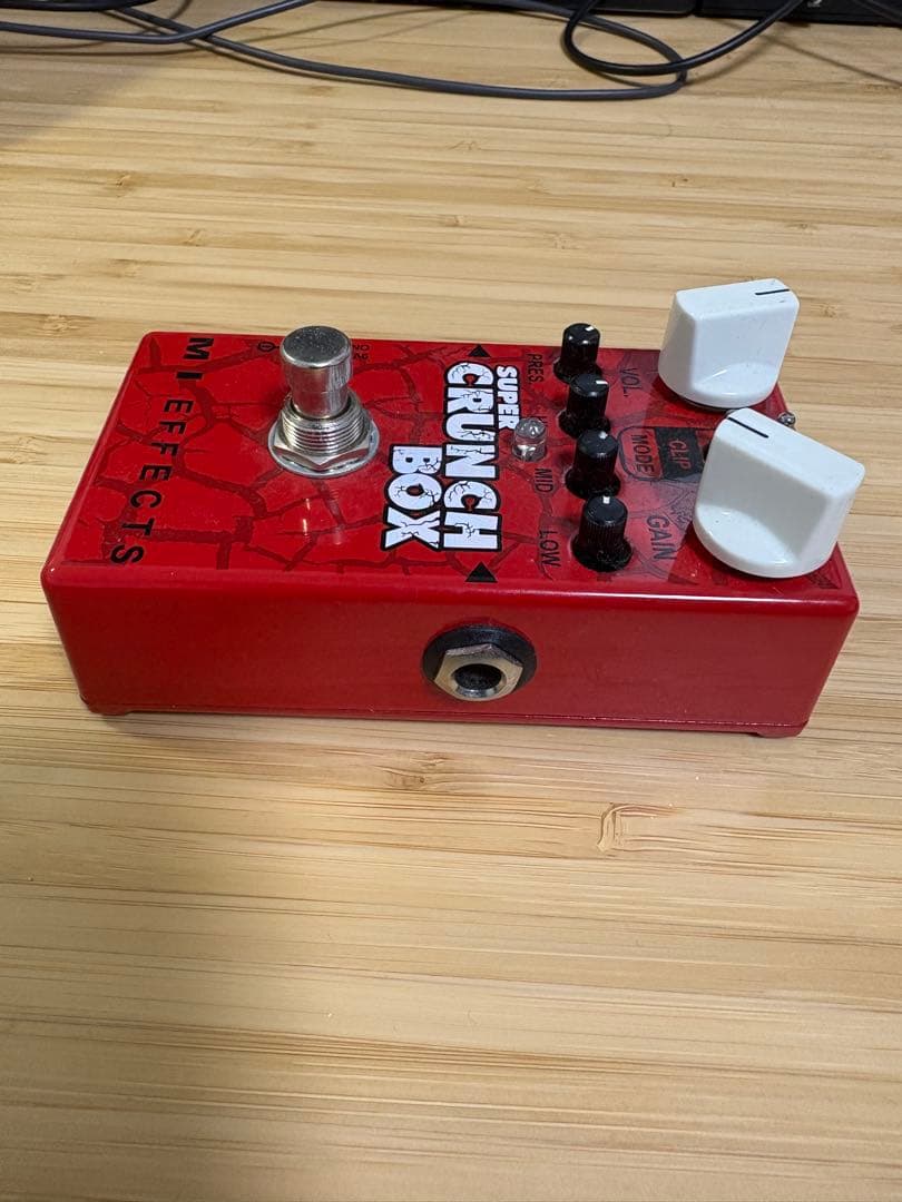 ギター MI EFFECTS SUPER CRUNCH BOX v2