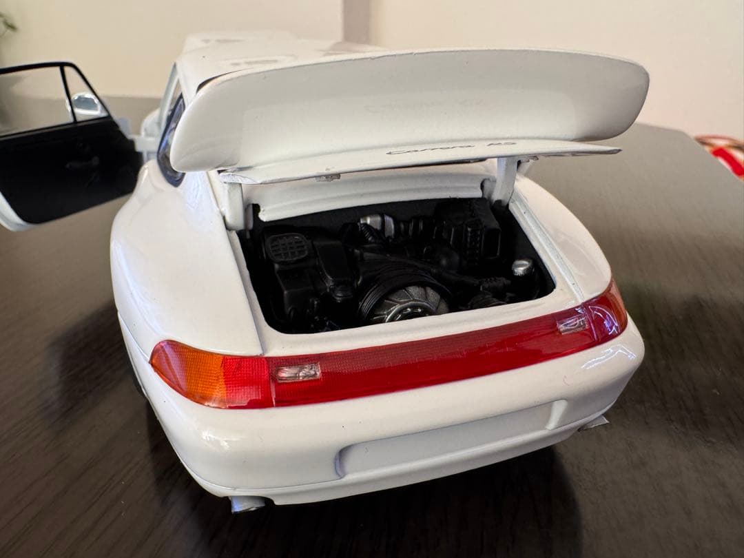 ポルシェ911 カレラRS 1/18サイズ