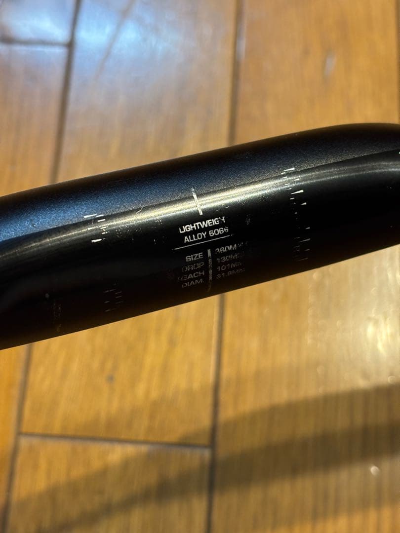 シマノプロ　VIBE エアロパシュート　360mm エアロハンドル