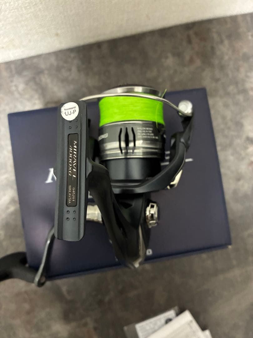 SHIMANO MIRAVEL 22ミラベル4000XG スピニングリール