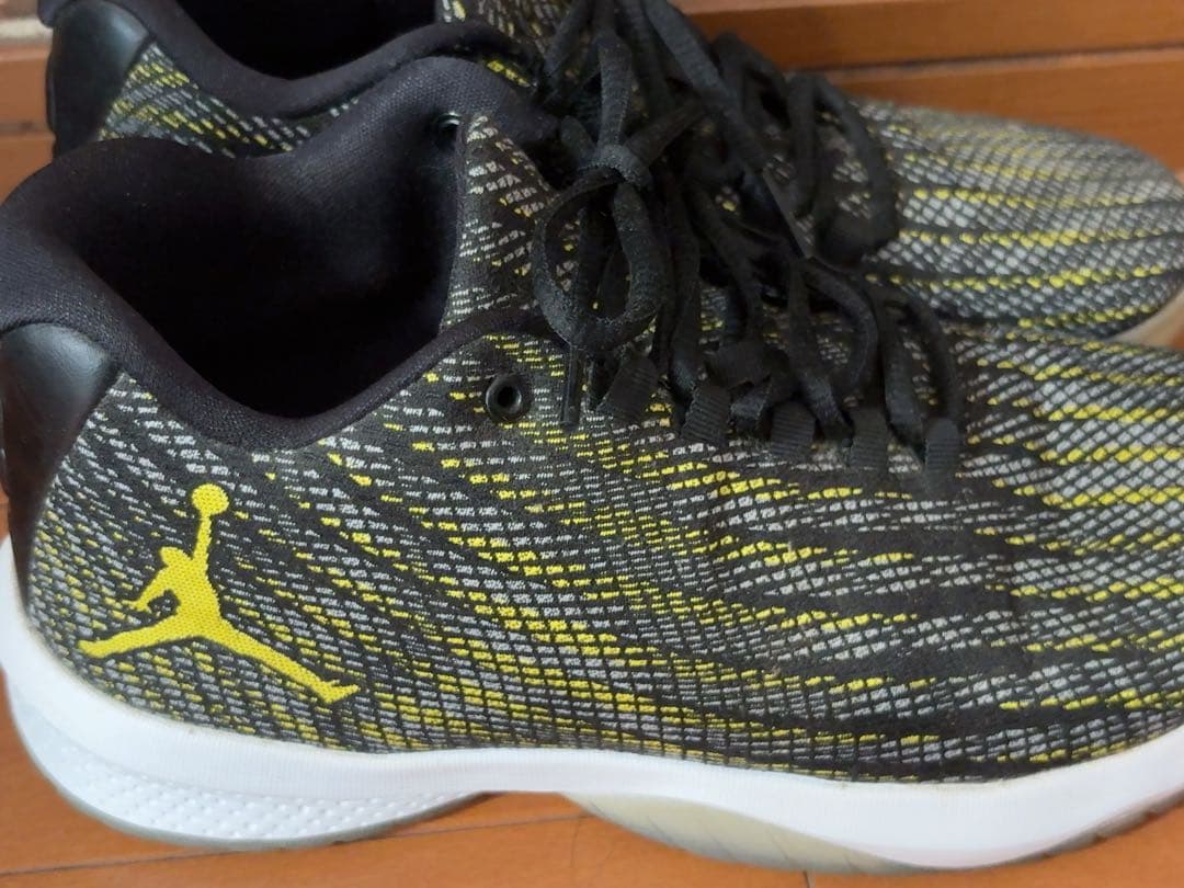 Jordan バスケットシューズ 23黒/黄
