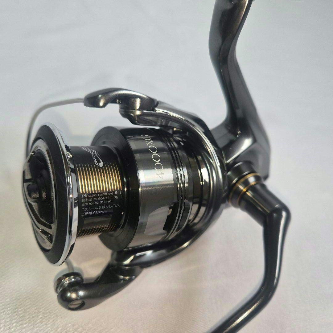 シマノ　24 ツインパワー　4000XG　スピニングリール