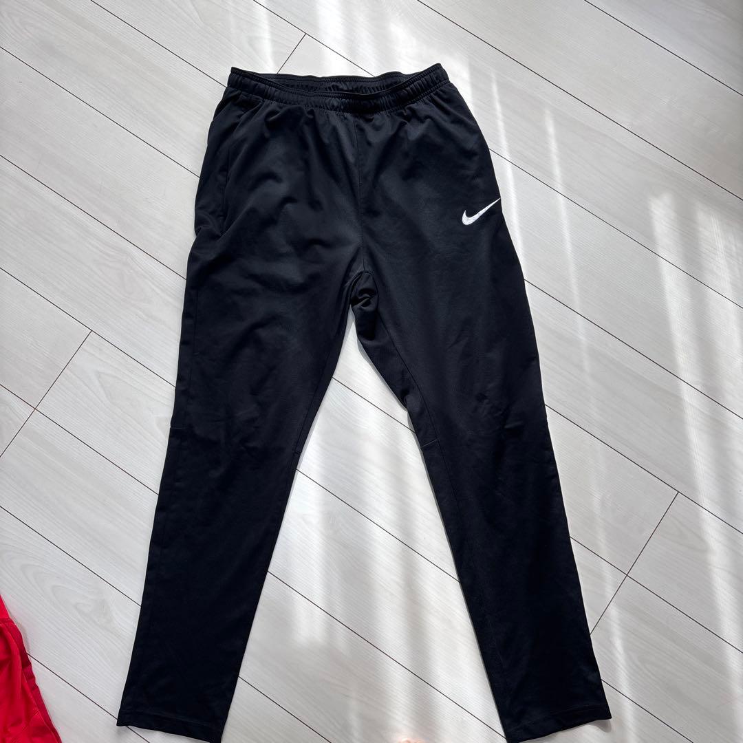 ナイキ　NIKE 上下　セットアップ　サッカー　フットサル　ランニング　ジム