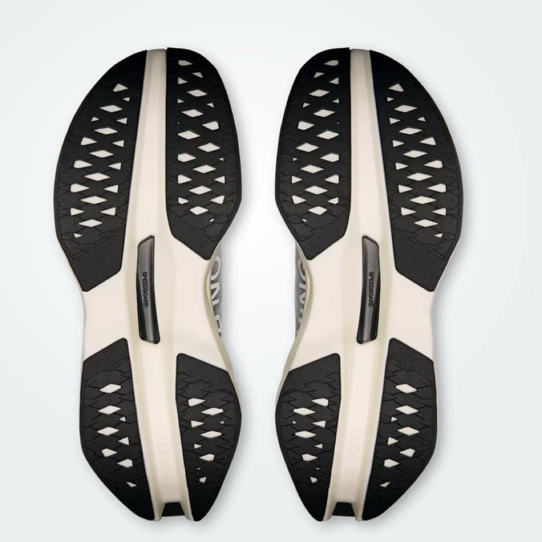 スパイク・シューズ On Cloudboom Max 29.0 White | Black