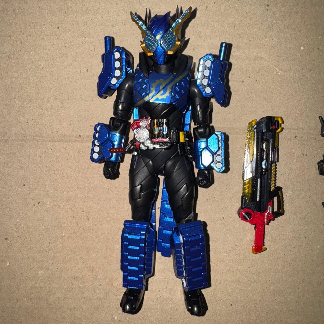 (箱無し)S.H.Figuarts仮面ライダービルドタンクタンクフォーム