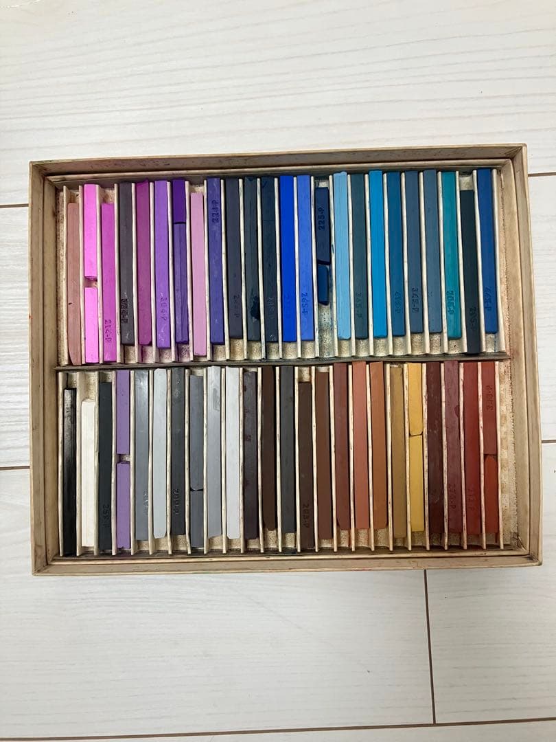 Nupastel カラースティック 96色セット