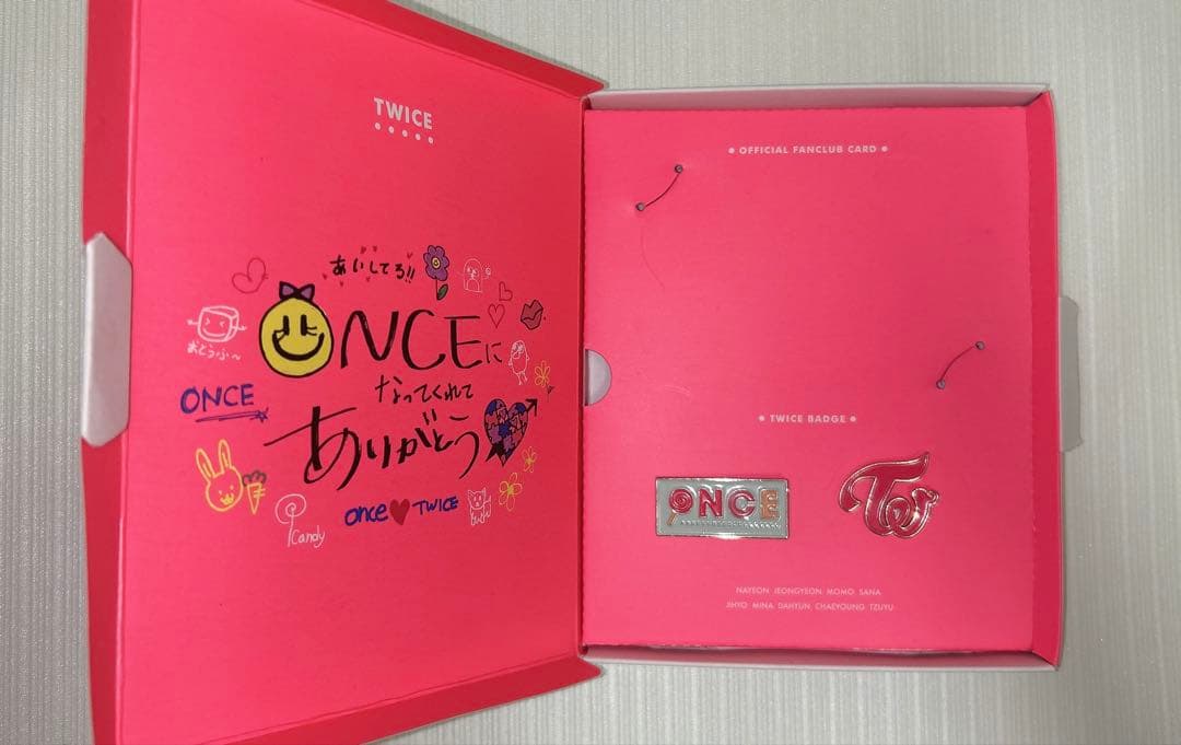 TWICEサナグッズまとめ売りトレカペンライト缶バッジアルバムうちわサブリー