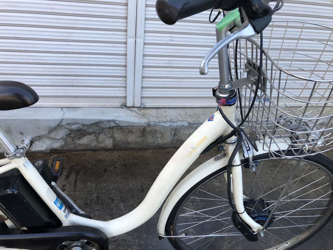 ブリヂストン新機種電動アシスト自転車フロンティア26インチアイボリーアルミボディ